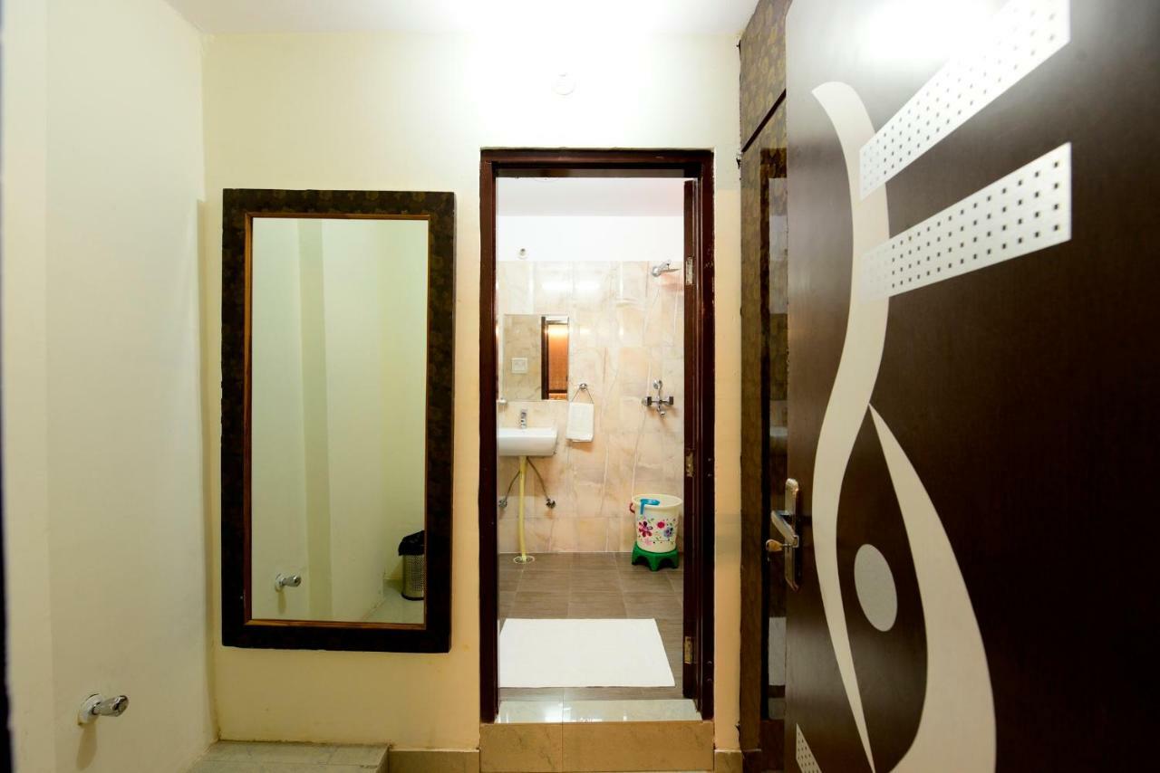 Hotel Radha Nikunj Residency Jaipur Buitenkant foto