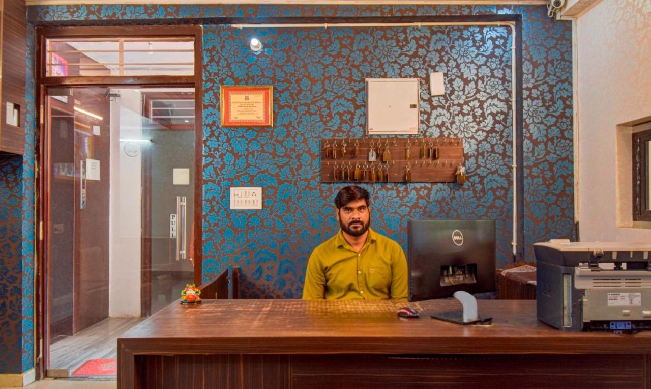Hotel Radha Nikunj Residency Jaipur Buitenkant foto