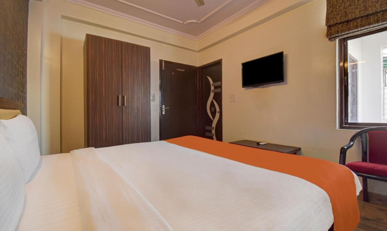 Hotel Radha Nikunj Residency Jaipur Buitenkant foto