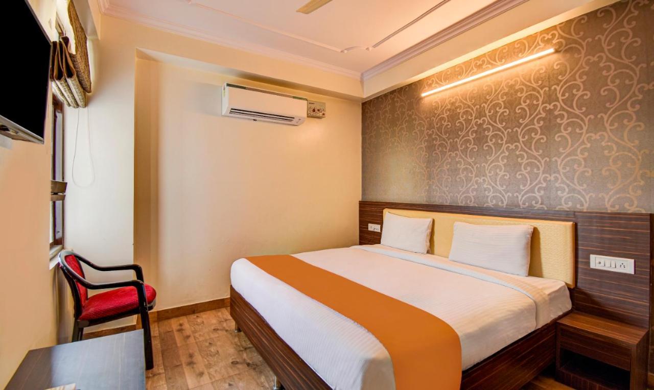 Hotel Radha Nikunj Residency Jaipur Buitenkant foto