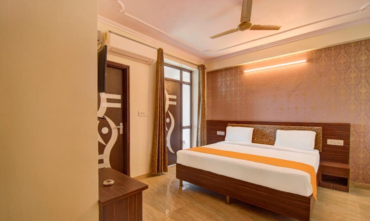 Hotel Radha Nikunj Residency Jaipur Buitenkant foto